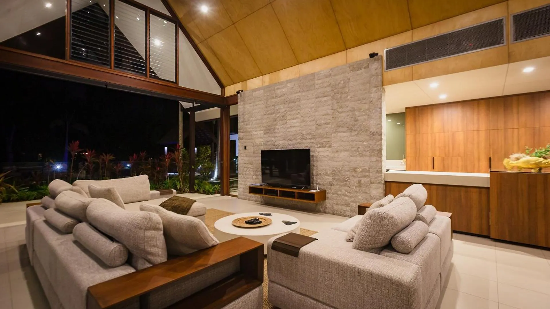 Niramaya Villas And Spa Port Douglas 5*,  Australia