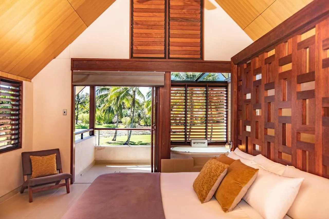 Niramaya Villas And Spa Port Douglas 5*,